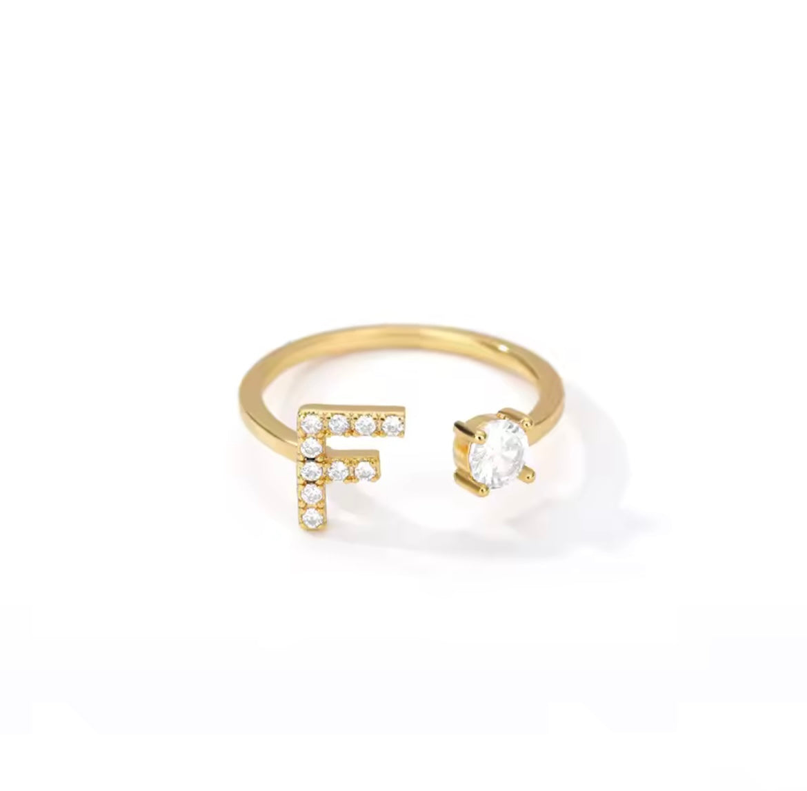 Anillo Letra con Circonita