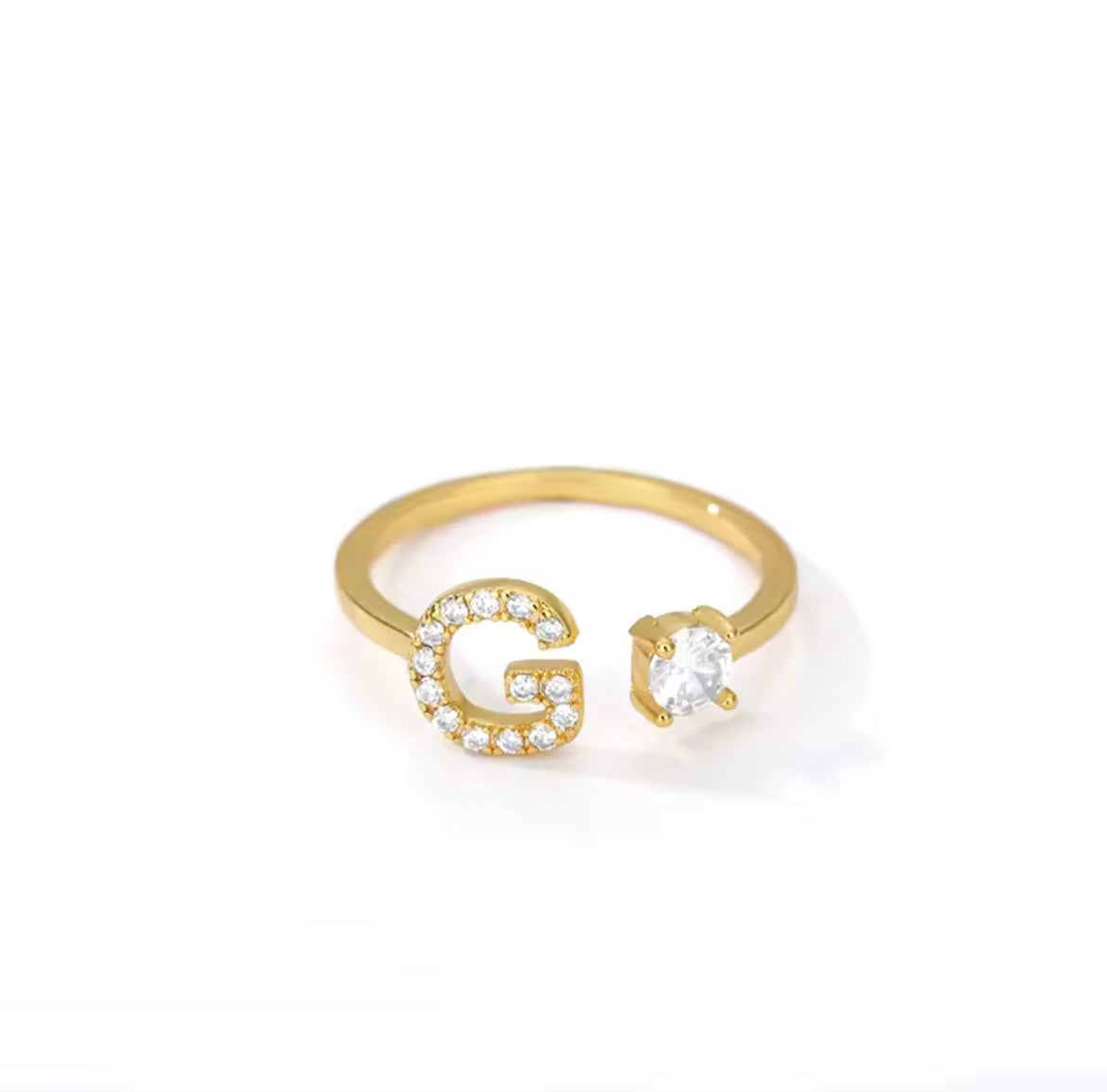 Anillo Letra con Circonita