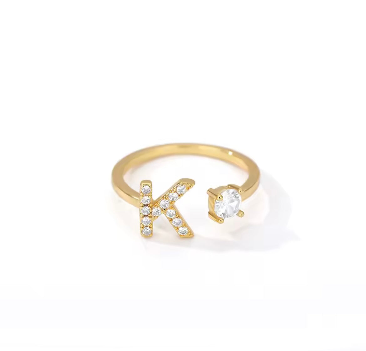 Anillo Letra con Circonita